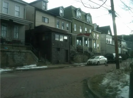 Building Photo 3
