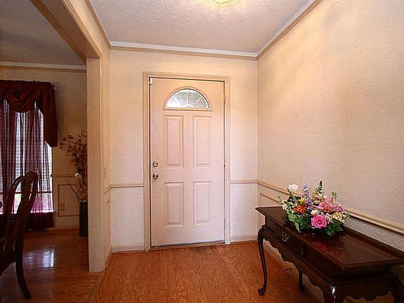 3rd image of 3419 Aspen Bend Dr
