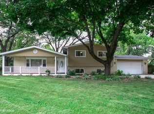 4N146 Niles Ave, Addison, IL 60101