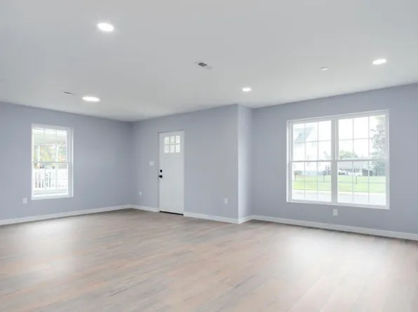 419 Brewer Ave, Hagerstown, MD 21740