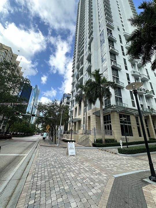 1st image of 1060 Brickell Ave APT 2505