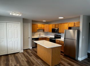 928 Village Circle - B, Pueblo, CO 81001