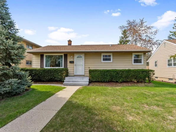 9517 West Capitol DRIVE, Milwaukee, WI 53222