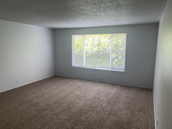 dini01 531 W. 11th Ave, 531 W 11th Ave APT 7, Eugene, OR 97401