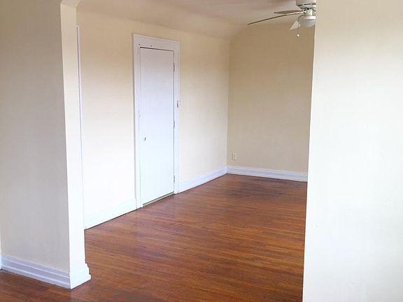 2nd image of 2722 Vine St APT 18