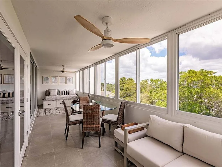 1125 W Peppertree Dr #407 — Photo 19
