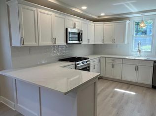 218 High St, Glendora, NJ 08029