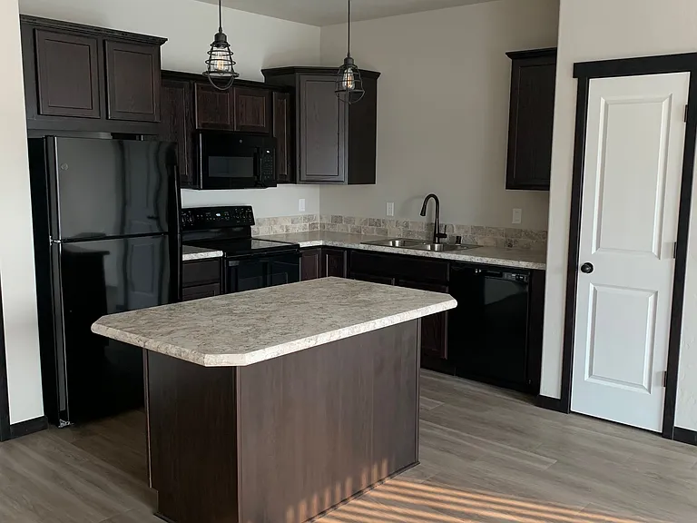 5810 Midland Ln — Photo 6