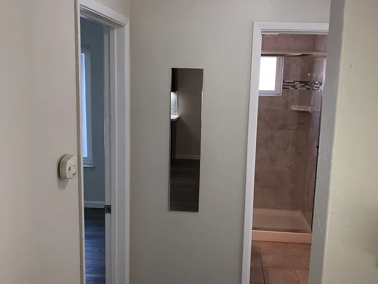 Wayne Lake Apartments — Photo 13