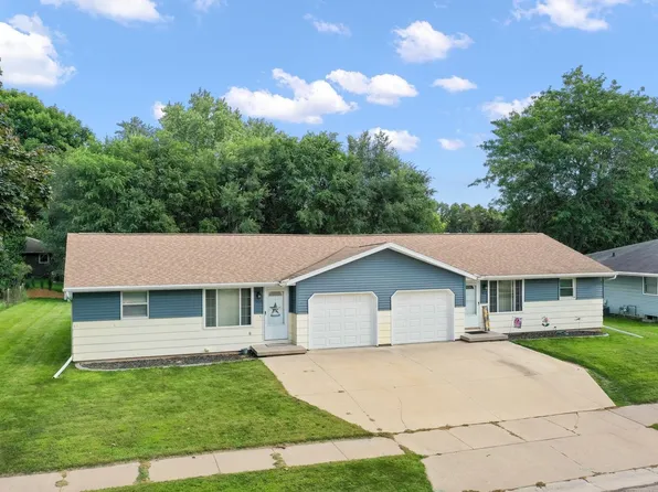 902 Miller Ln, Kaukauna, WI 54130