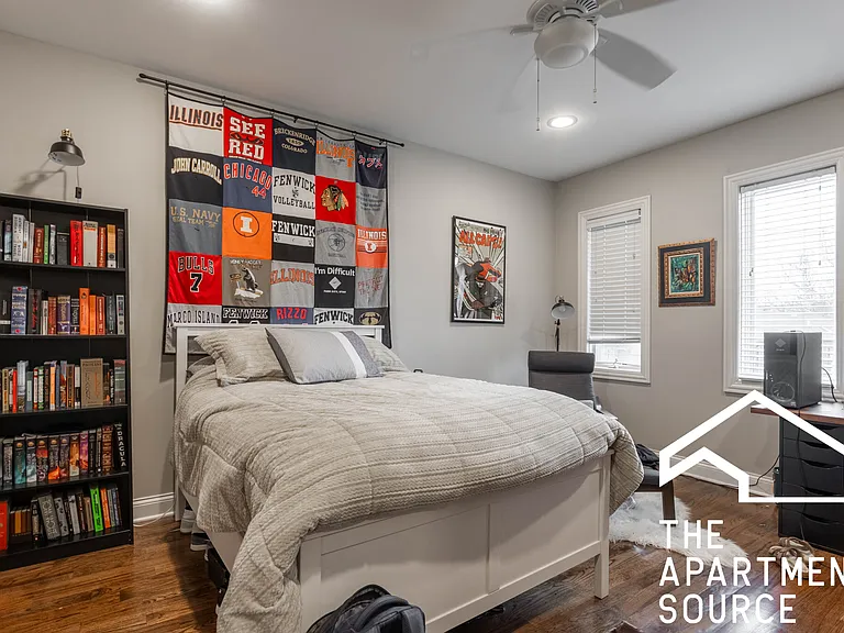 1136 W Diversey Pkwy #3 — Photo 11