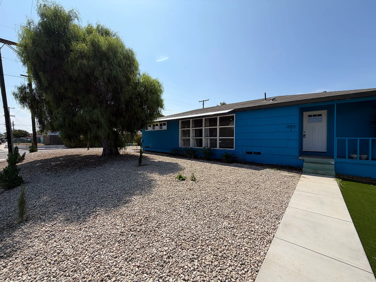 4 bed, 1400 sqft, $4,195 — Photo 2
