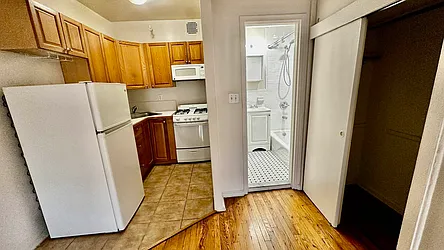 Rented by HOLTON REAL ESTATE INC.