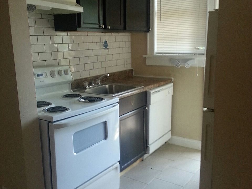 1st image of 4210 Hereford St APT 1S