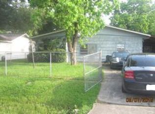 9113 Oak Knoll Ln, Houston, TX 77078