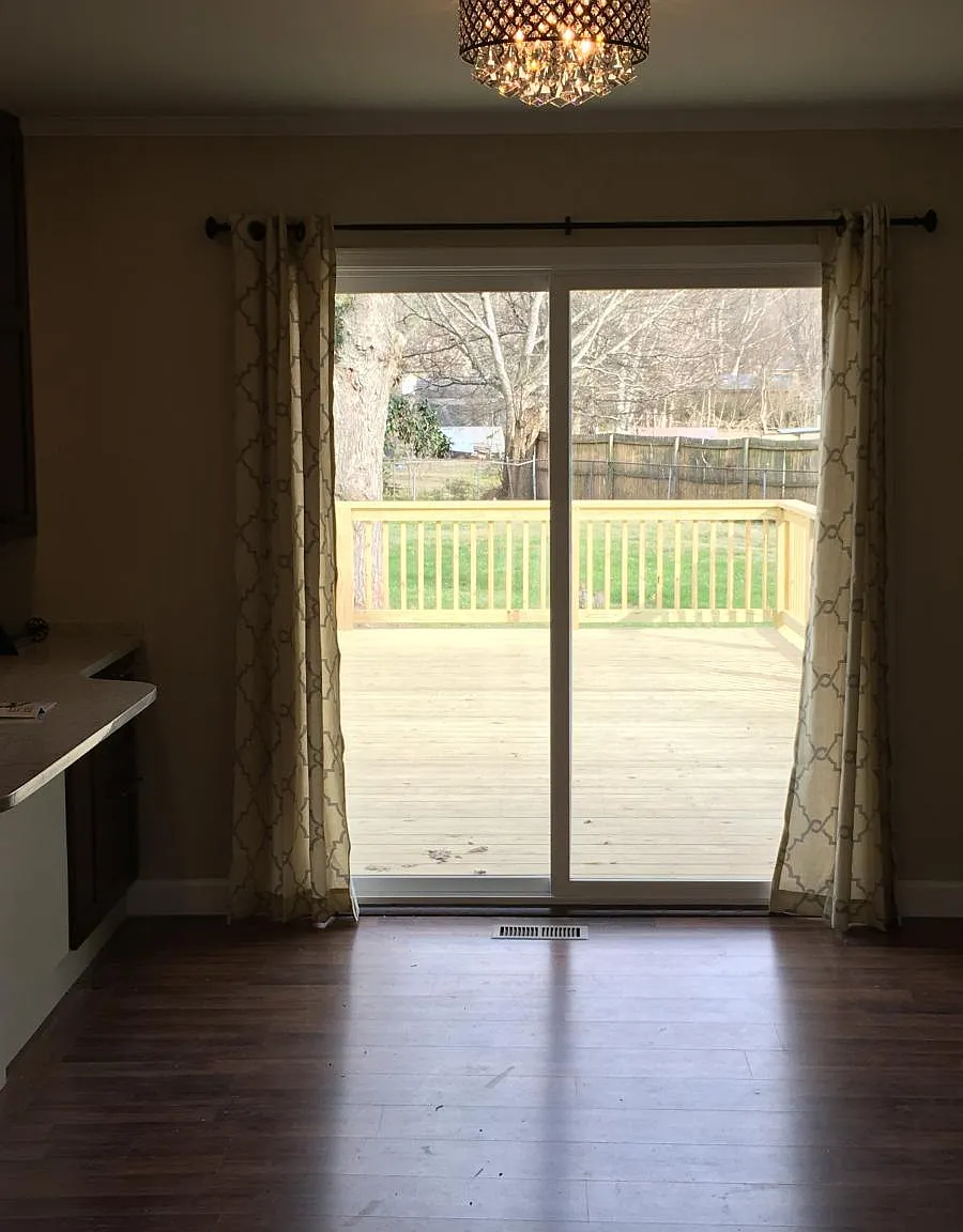 3 bed, 1.5 bath, 1500 sqft, $2,750 — Photo 3