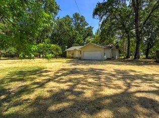 2836 Park View Dr, Lakeport, CA 95453