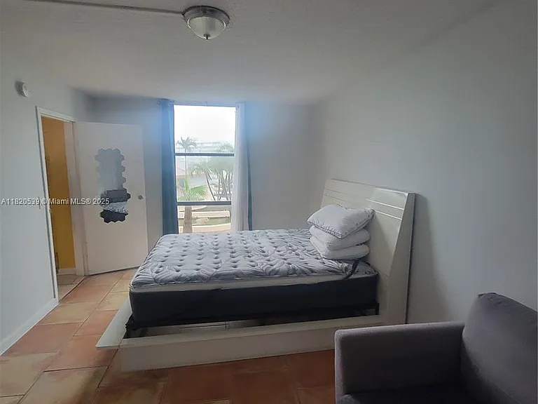 13499 Biscayne Blvd #506 — Photo 7