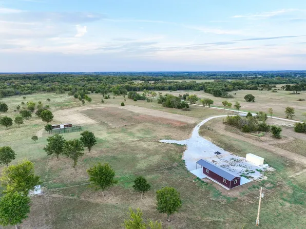 101137 N 3710th Rd, Castle, OK 74833