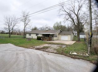 197 Hickory St, Sparta, MO 65753