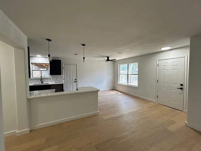 2410 Santa Rita St — Photo 10