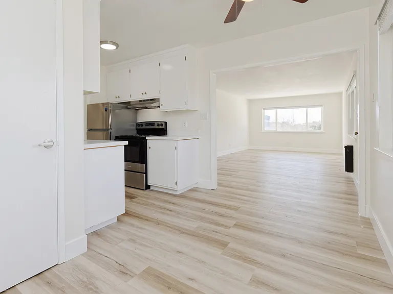 184 Callan — Photo 10