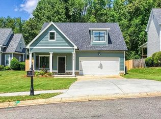 214 Wooded Glen Ln, Carrollton, GA 30117