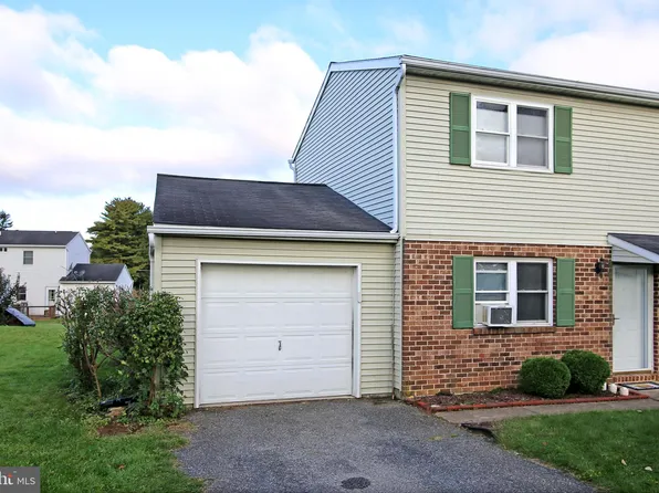 23 Walnut Mill Ln, Cleona, PA 17042