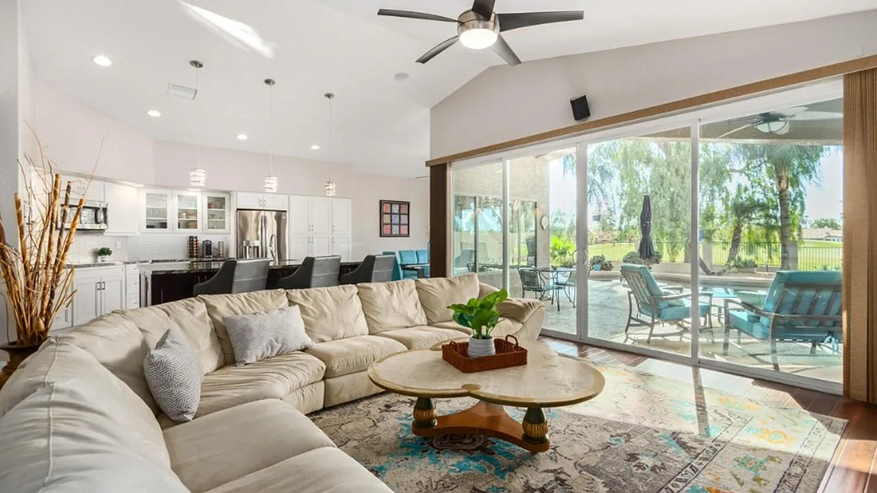 3 bed, 2383 sqft, $6,095 — Photo 1