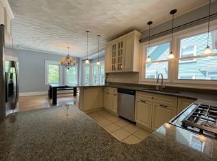 140 Bellevue St #R, West Roxbury, MA 02132