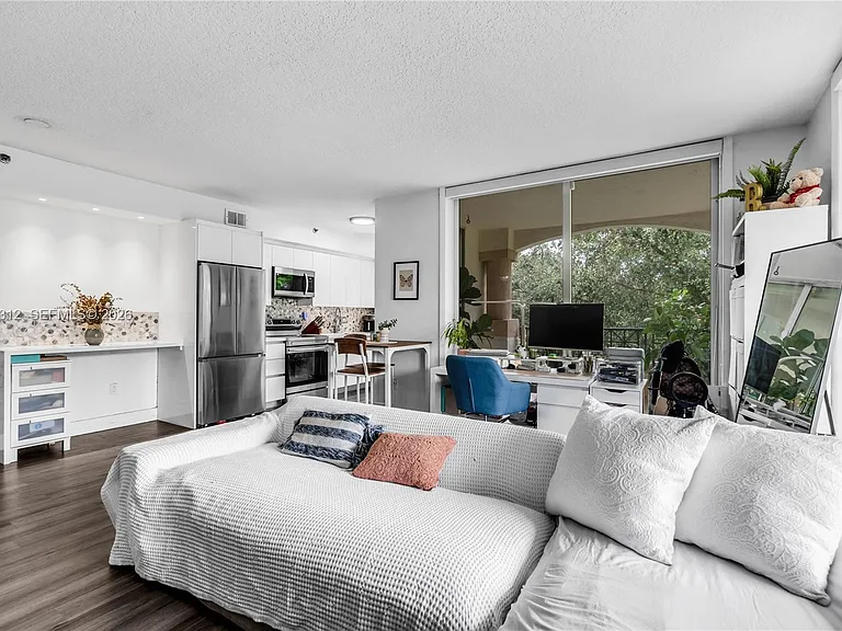 1834 Brickell Ave #33 — Photo 8