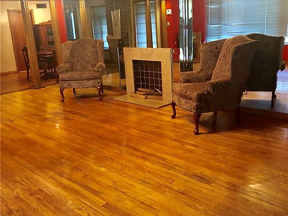 3rd image of 3409 E Cardinal Dr