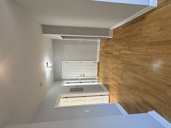 5th image of 4564 W George St #3