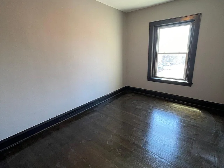1620 N Tripp Ave #3B — Photo 6