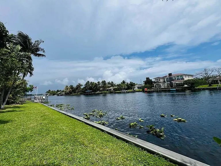 7834 Edgewater Dr — Photo 43