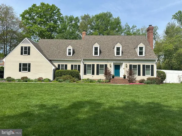 9508 Ferry Harbour Ct, Alexandria, VA 22309