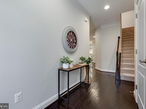 5th image of 7740 River Rock Way