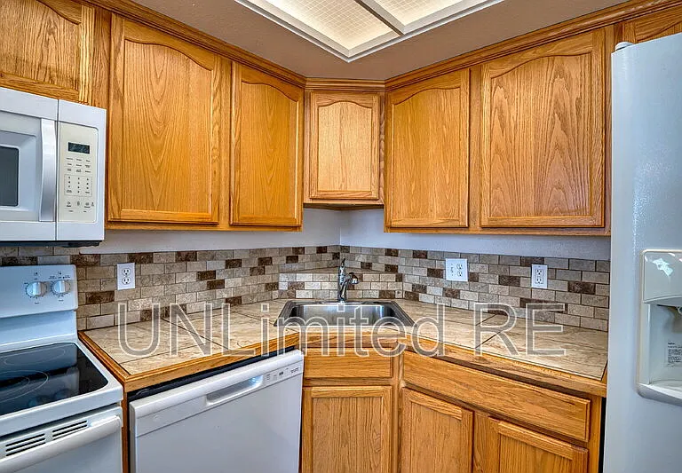 2982 Winterhaven Dr — Photo 12