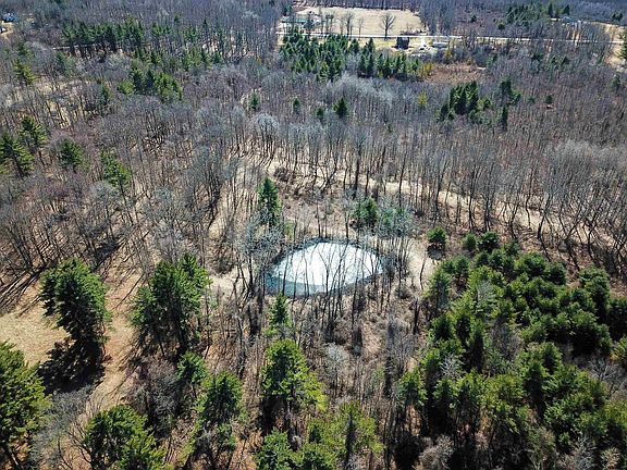 4th image of 399 Bard Road