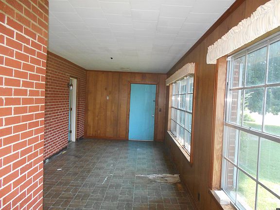 5th image of 430 Church St