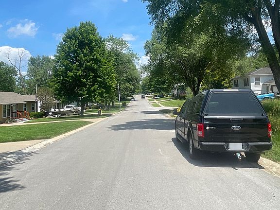 5th image of 18803 E Ponca Dr