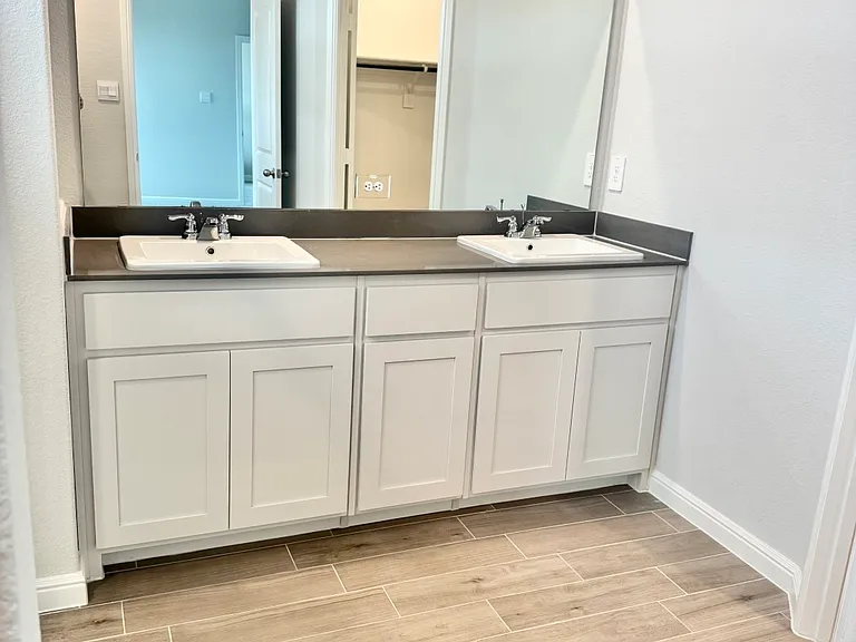 4369 Mill Stream Ln — Photo 5