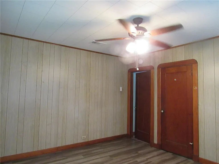 605 Bellanger St — Photo 9