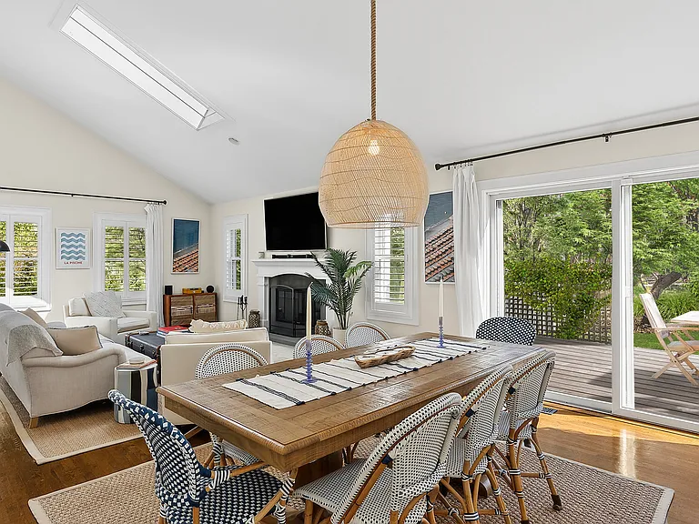 4 Arthur Ave — Photo 4