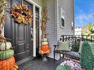 40 Sanford St, Manalapan, NJ 07726