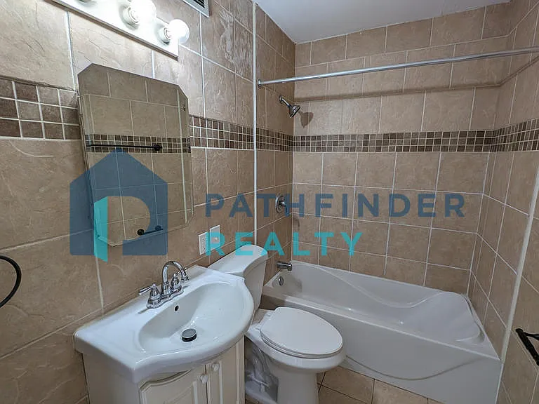 426 N Garland Ave — Photo 7