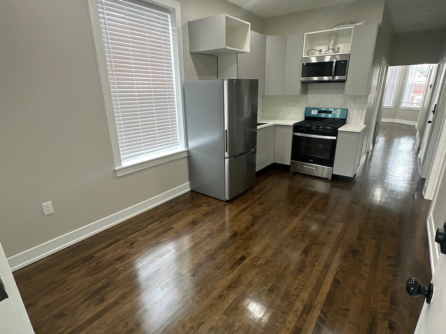 2 bed, 900 sqft, $1,650 — Photo 4