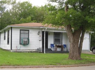 1404 Sayle St, Greenville, TX 75401