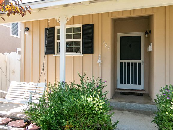 3rd image of 385 Borchard Dr