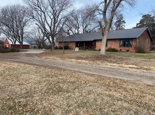 613 9th Ave, Inman, KS 67546